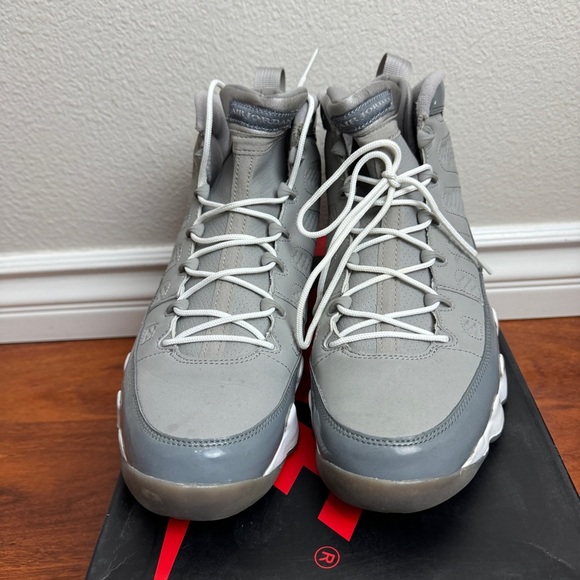 Jordan 9 Retro Cool Grey (2012) Size 10.5 - Picture 2 of 7